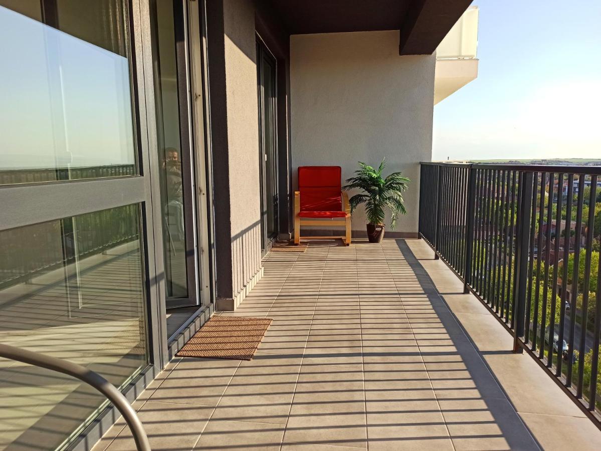 Summer Haven - Self Check-In & Parking Lot, Primashops&Lotus Oradea Exterior foto